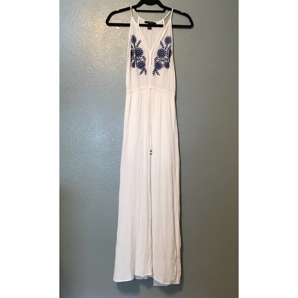 Forever 21 Embroidered Maxi Dress | size S